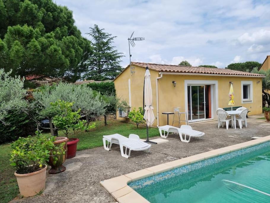 Gite Avec Piscine Au Coeur De La Vallee De La Ceze Saint-Laurent-de-Carnols Exterior foto