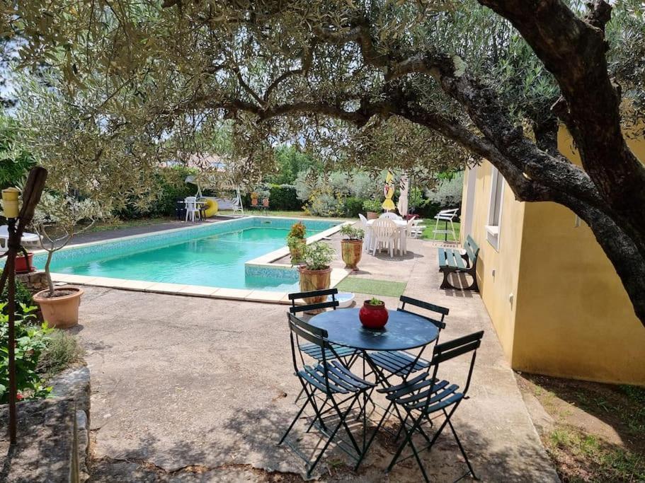 Gite Avec Piscine Au Coeur De La Vallee De La Ceze Saint-Laurent-de-Carnols Exterior foto